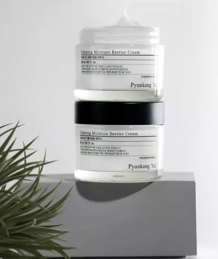 PYUNKANG YUL Zklidňující hydratační bariérový krém Calming Moisture Barrier Cream, Ksisters, 354 Kč