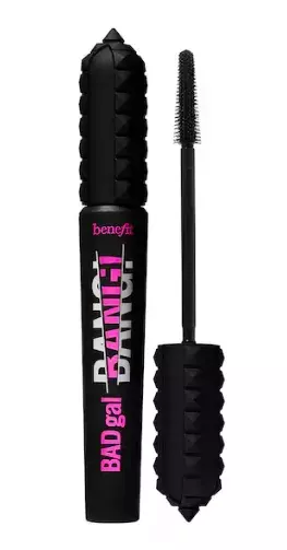<p>Objemová řasenka, BADgal BANG!, Benefit Cosmetics (820 Kč)</p>

<p>Není to vyloženě novinka, ale doporučit tuto řasenku prostě musíme. Koupíte exkluzivně v Sephoře.</p>

<p> </p>
