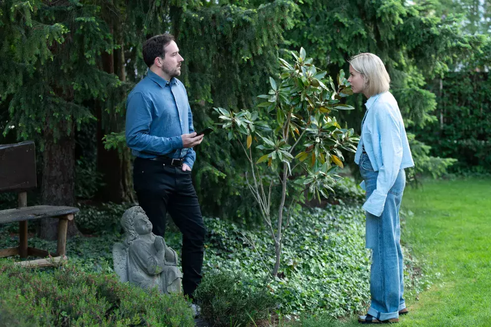 <p>Nekonečný seriál Ulice sleduje dramatické osudy několika rodin žijících v sousedství</p>
