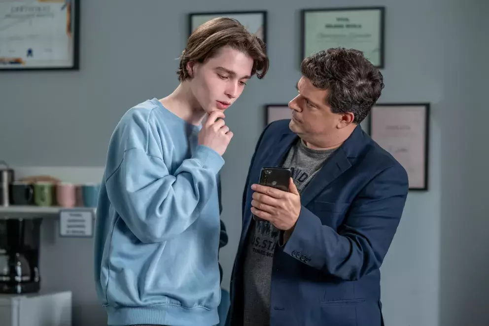 <p>Nekonečný seriál Ulice sleduje dramatické osudy několika rodin žijících v sousedství</p>
