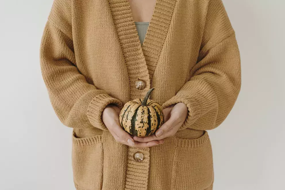 Béžová a všechny odstíny hnědé jdou výborně kombinovat se všemi barvami