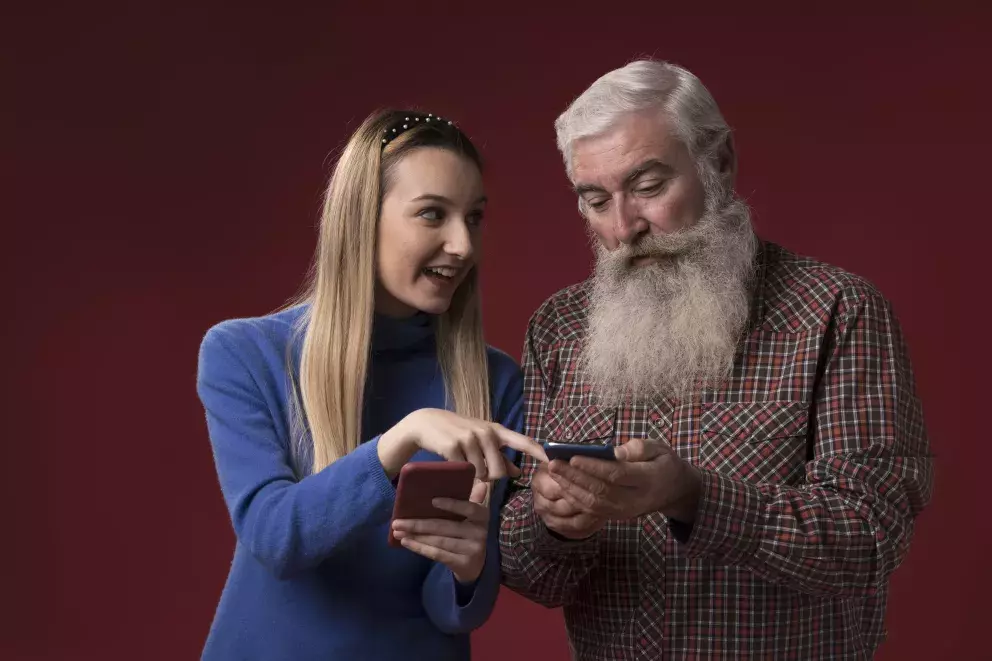 <p>Jeho dcera je plná života a chce se bavit, ochutnávat život a užívat si. A muži ve věku pana Adama mají různé neduhy a jeho vrstevník na tom bude stejně.</p>
