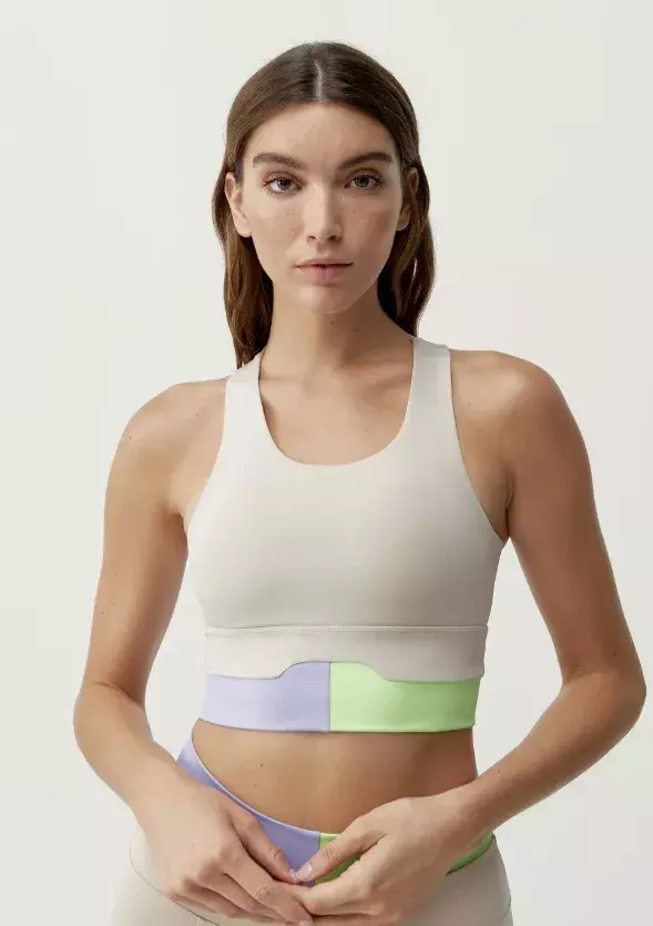 Sportovní podprsenky s lehkou oporou, Born Living Yoga, 1 223 Kč