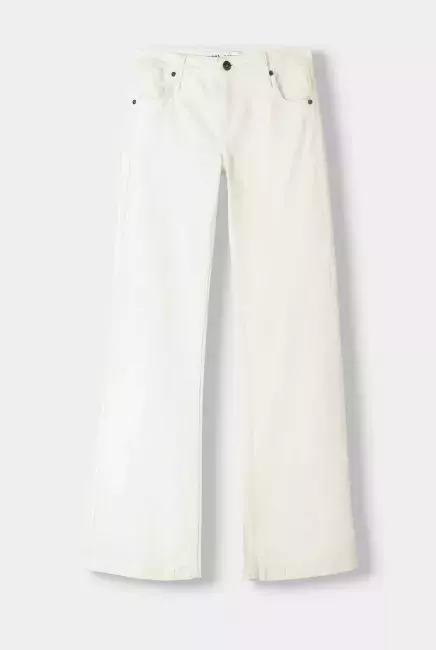 Široké džíny v bílé barvě, Bershka, 699 Kč