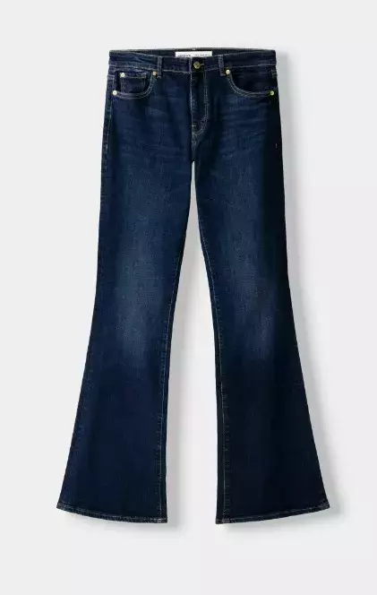 Široké džíny, Bershka, 699 Kč