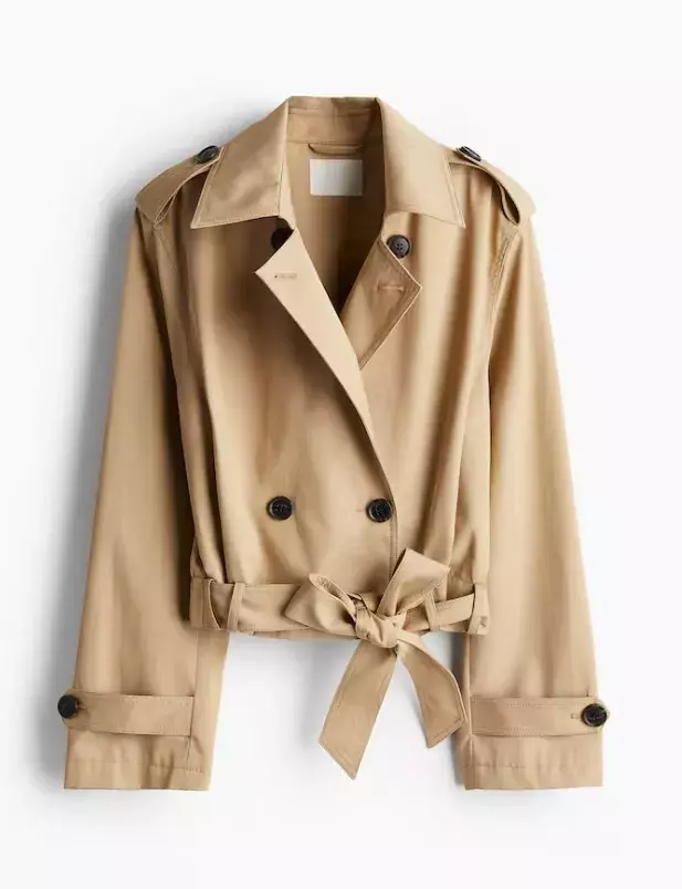 Krátký trenčkot, H&M, 1 069 Kč