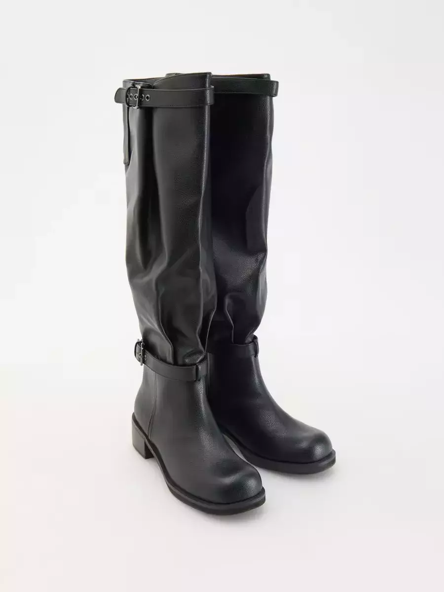 <p>Reserved 1799 Kč</p>
