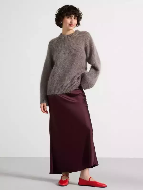 Vínová barva vládne podzimním trendům