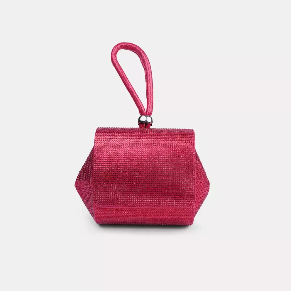 Zkombinujte trendy kabelky s podzimními a zimními outfity