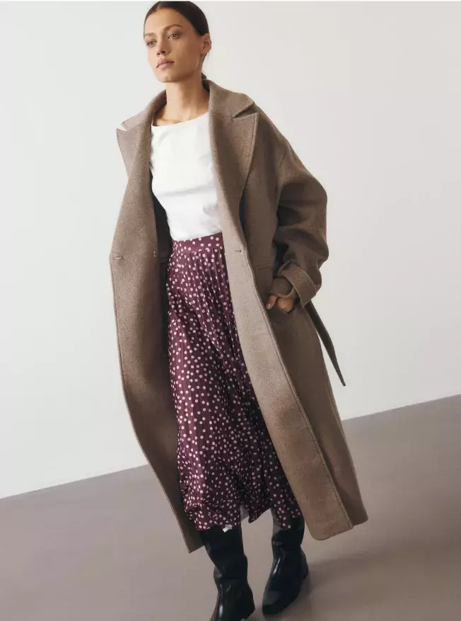 Vínová barva vládne podzimním trendům