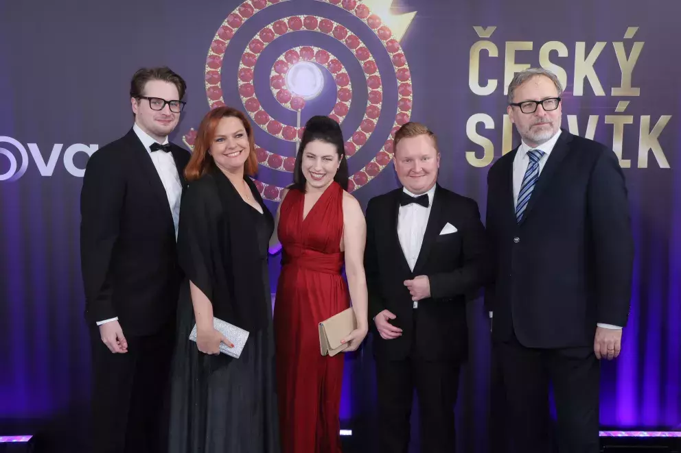 Lovci Libor Šimůnek, Dagmar Jandová, Viktorie Mertová, Václav Slabyhoudek a Jiří Martínek