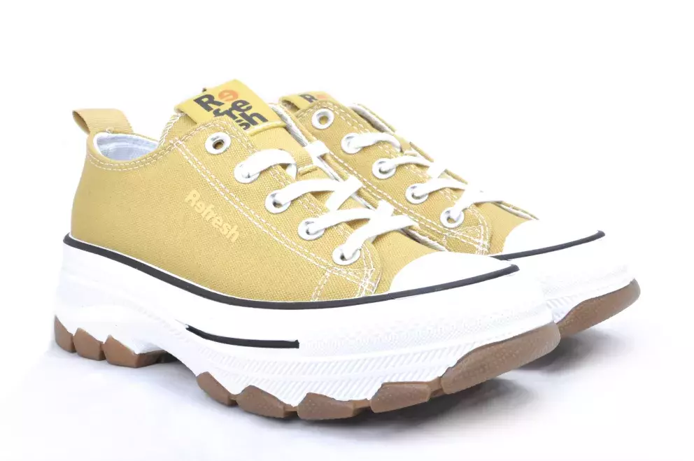 Veselé tenisky na vyšší podešvi Xti Refresh, žlutá, obuvzona.cz, 1199 Kč