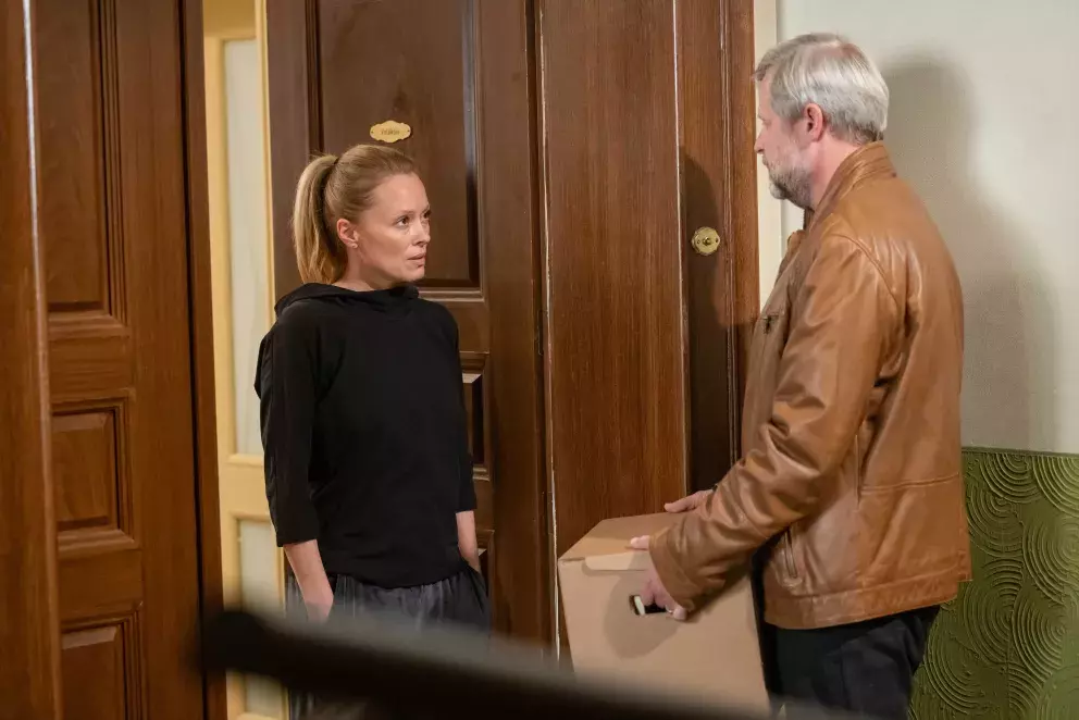 <p>Nekonečný seriál Ulice sleduje dramatické příběhy několika rodin žijících v sousedství</p>
