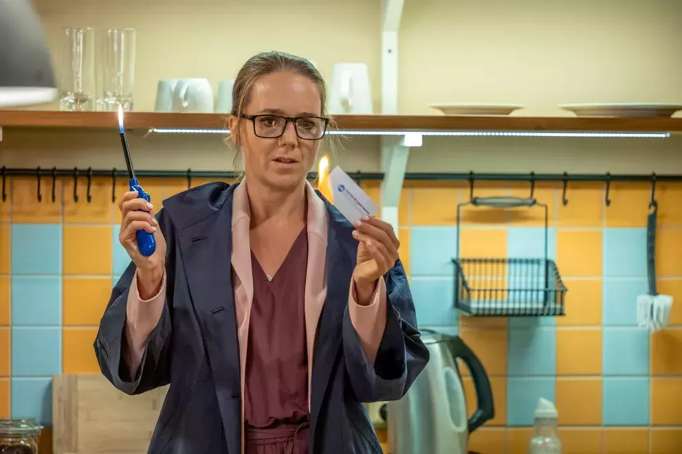 <p>Nekonečný seriál Ulice sleduje dramatické příběhy několika spřátelených rodin žijících v sousedství</p>
