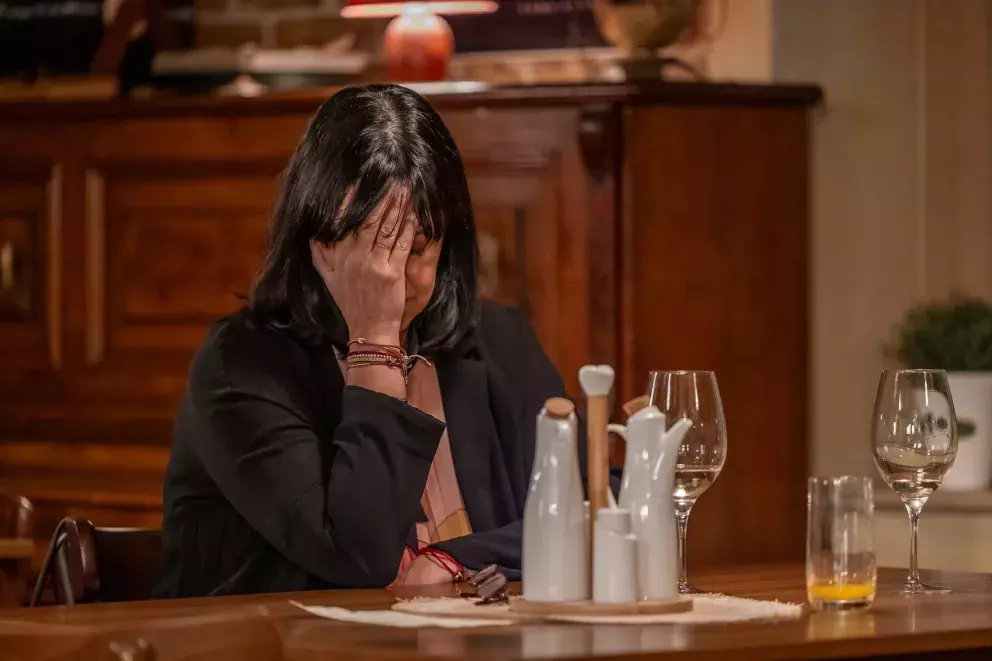 <p>Nekonečný seriál Ulice sleduje dramatické příběhy několika spřátelených rodin žijících v sousedství</p>
