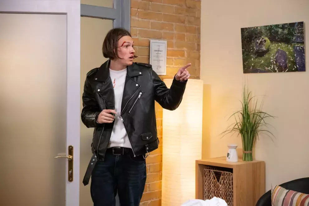 Foto 25 k článku Seriál Ulice: Nad Soňou se stahují mračna, zrada přijde i ze záhrobí a v roli advokátky se objeví šéfkuchařka Chili Ta 