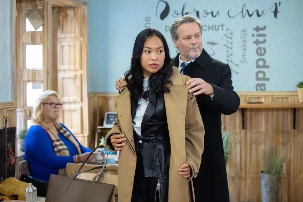 Foto 28 k článku Seriál Ulice: Nad Soňou se stahují mračna, zrada přijde i ze záhrobí a v roli advokátky se objeví šéfkuchařka Chili Ta 