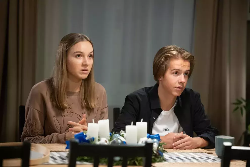 <p>Nekonečný seriál Ulice sleduje dramatické osudy několika rodin žijících v sousedství</p>
