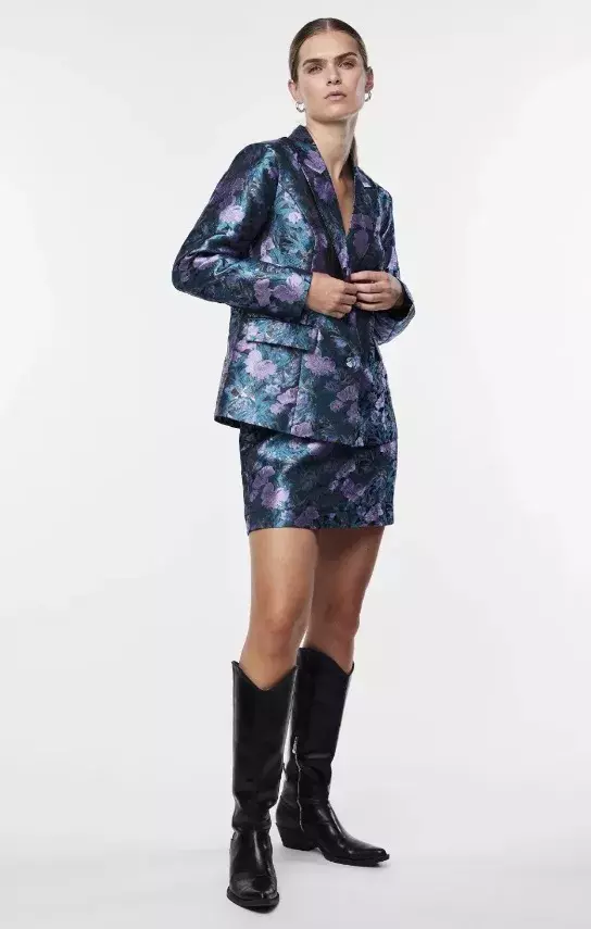 Metalické sako, YAS, 1 320 Kč