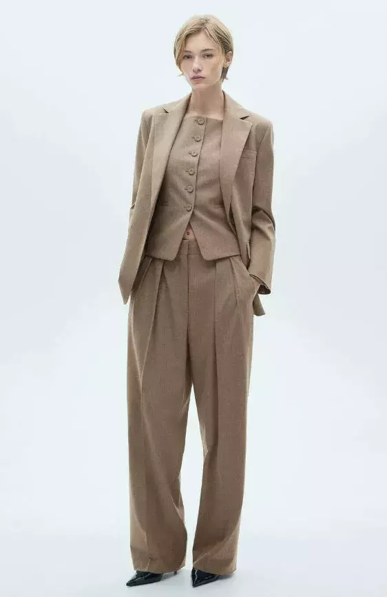 Společenské kalhoty, Mango, 1 999 Kč