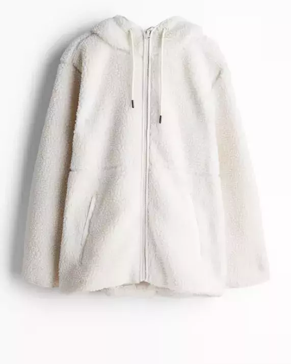 Plyšová bunda s kapucí, H&M, 1 069 Kč