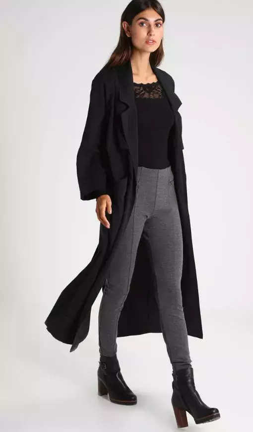 Top s krajkou, Kaffe, 999 Kč