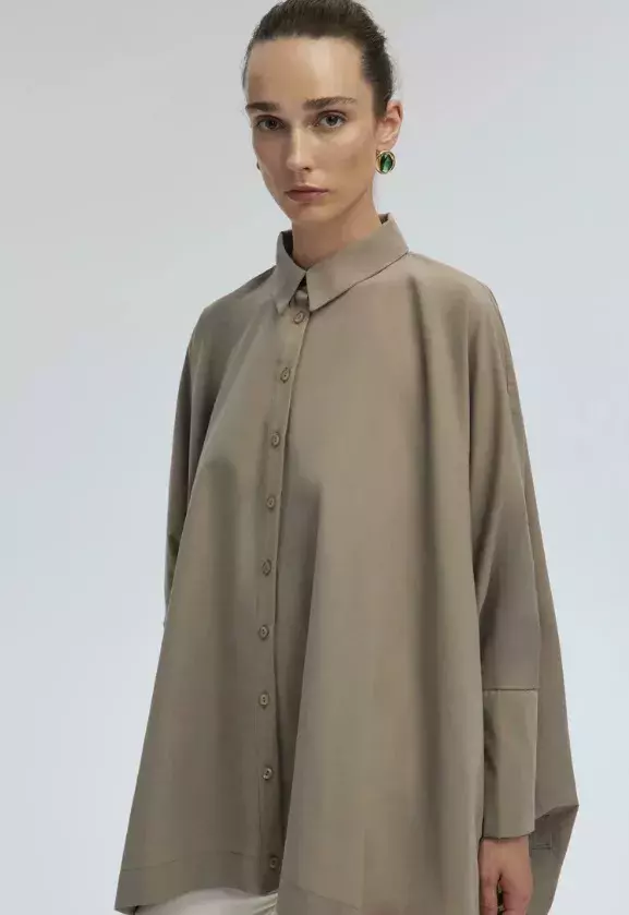 Luxusní oversized košile, Touché Privé, 2 242 Kč