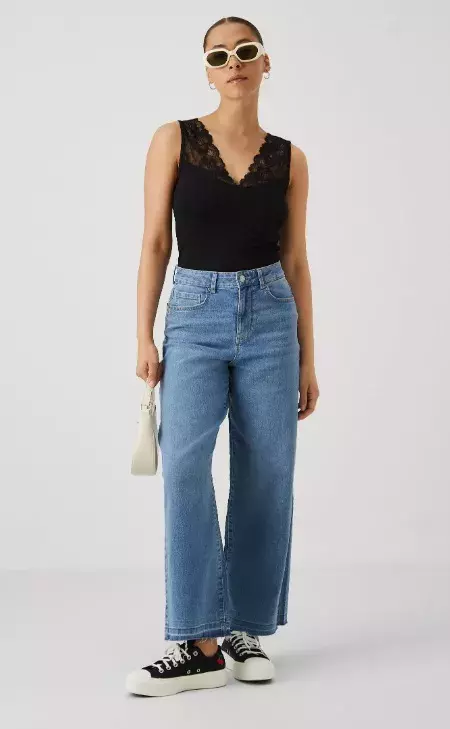 Černý top s krajkou, Anna Field, 297 Kč