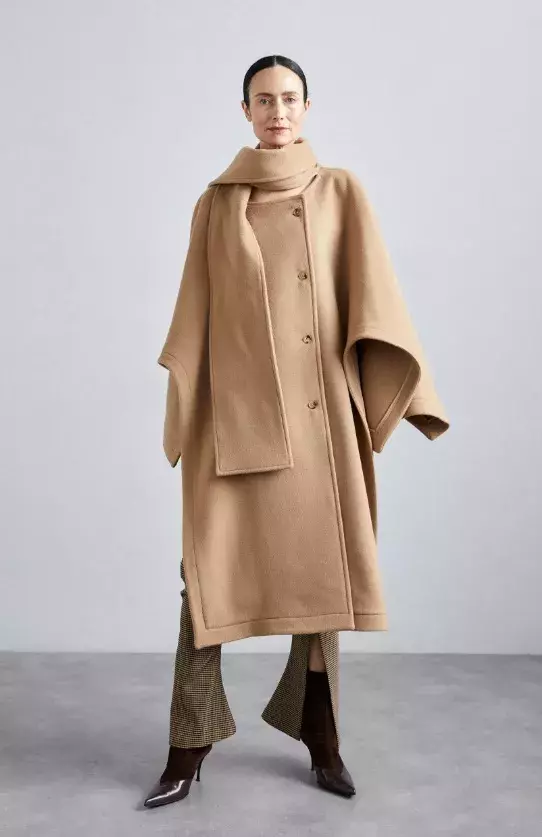 Pončo se šálou, A.W.A.K.E. MODE, 27 360 Kč