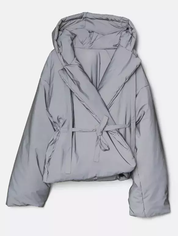 Stříbrná zimní bunda, Norma Kamali, 26 040 Kč
