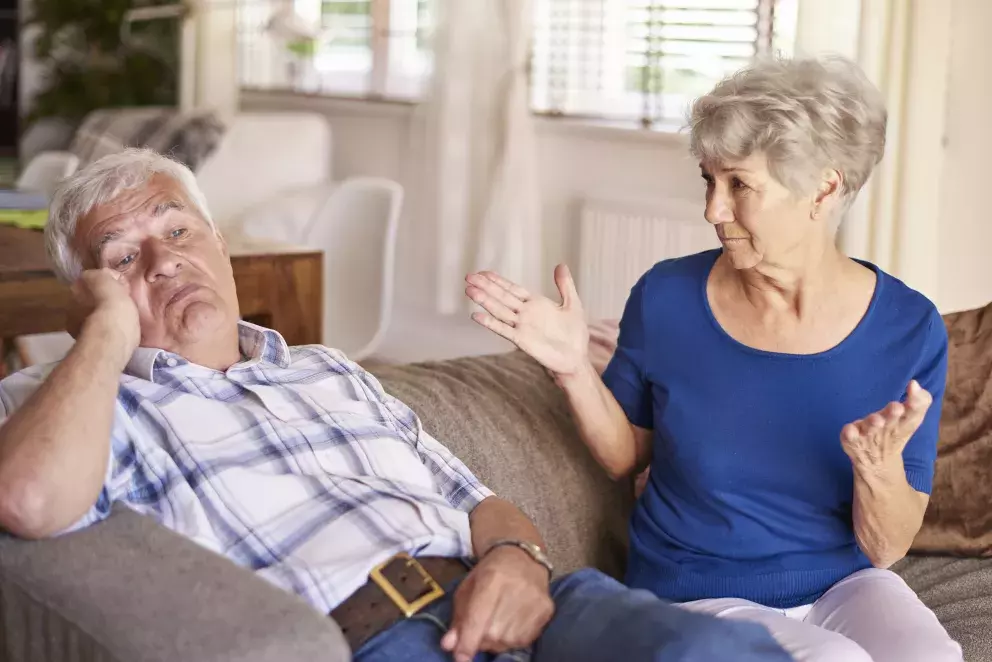 <p>Paní Marii její manžel soustavně podváděl až se rozhodl odejít za milenkou. Nechal paní Marii samotnou a neřešil, jak se bude cítit.</p>
