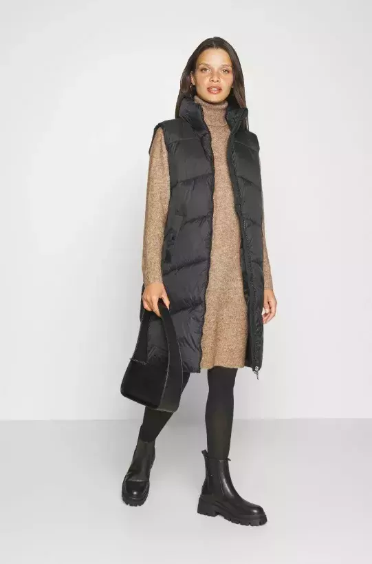 Prošívaná vesta, Vero Moda, 842 Kč