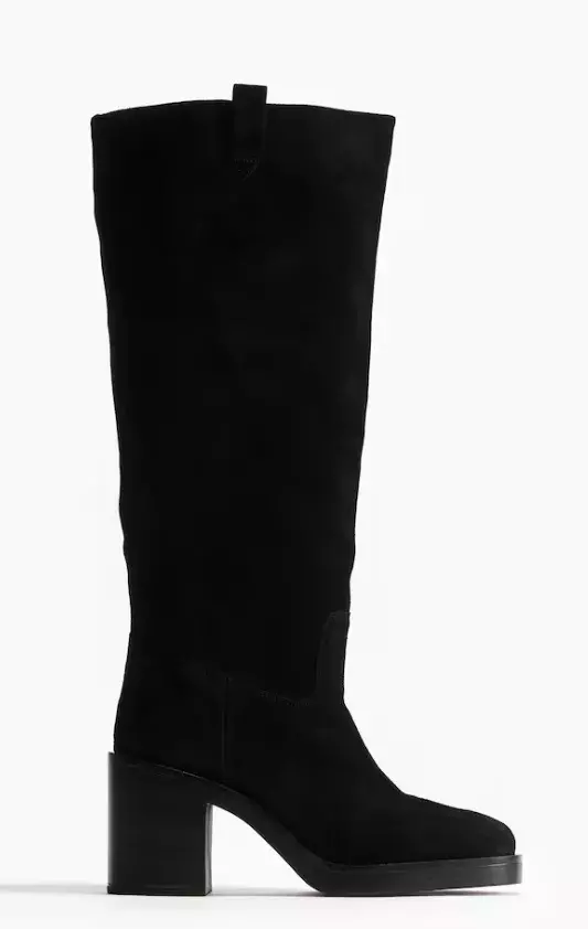 Semišové kozačky po kolena, H&M, 3 699 Kč