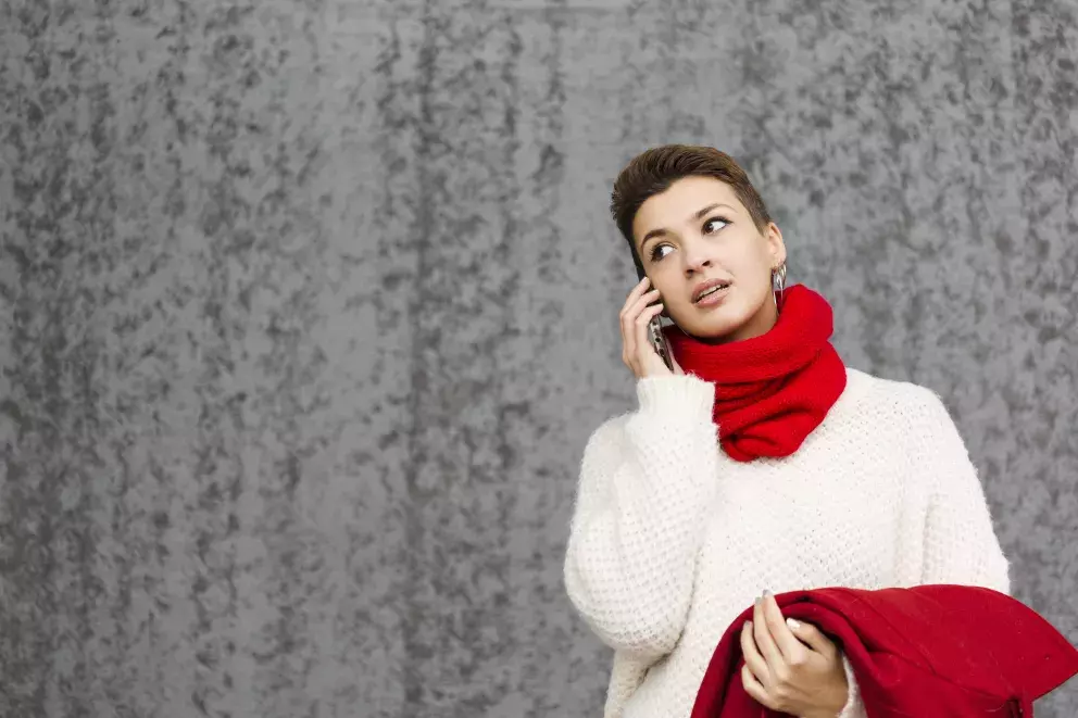 <p>Ty nejpohodlnější zimní šály jsou v podstatě tím nejlepším způsobem, jak vrstvit zimní oblečení, jako jsou teplé kabáty, svetry a kardigany. Spojují totiž doslova celý vzhled dohromady.</p>
