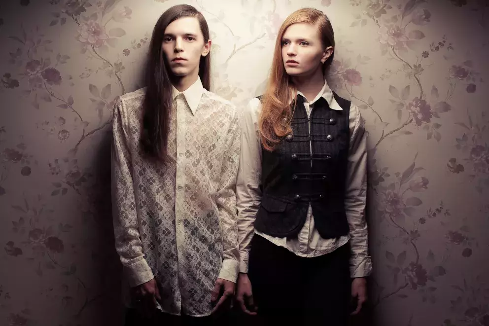 Pánské prvky v dámském pojetí mohou být velice sexy. 