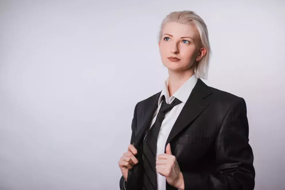 Nošení oblečení v pánském stylu si oblíbila i řada celebrit. 