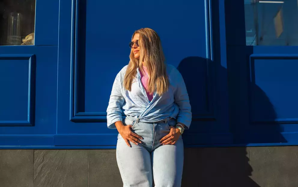 Džíny s vysokým pasem vám prokážou skvělou službu, protáhnou nohy a stáhnout bříško. 