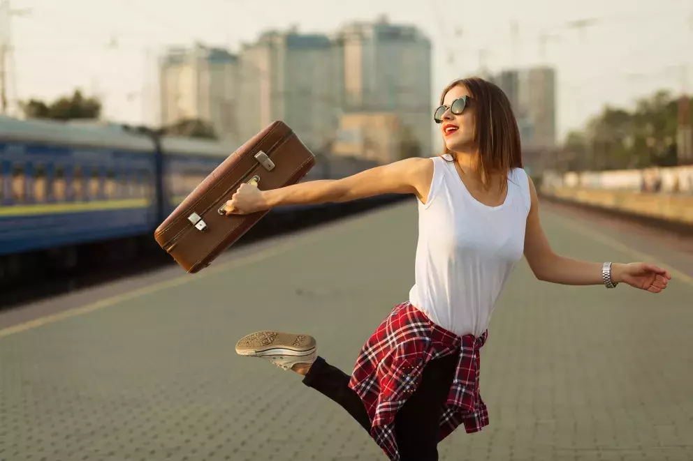 Pokud flanelku ovážete kolem pasu, získáte mladistvý vzhled. 