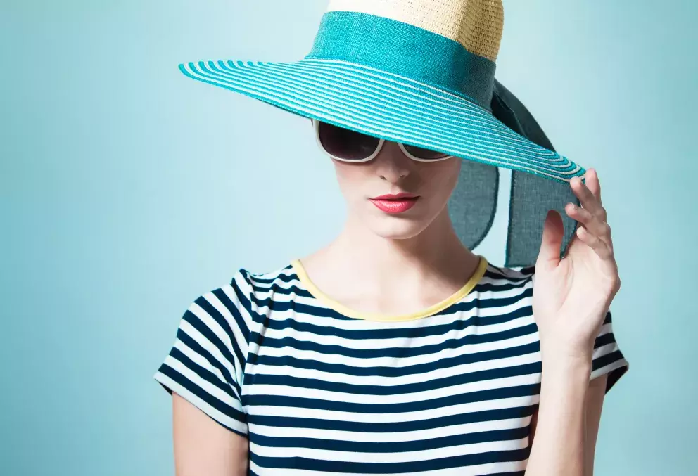 Pruhy jako nestárnoucí klasika, která sluší ženám napříč generacemi. 