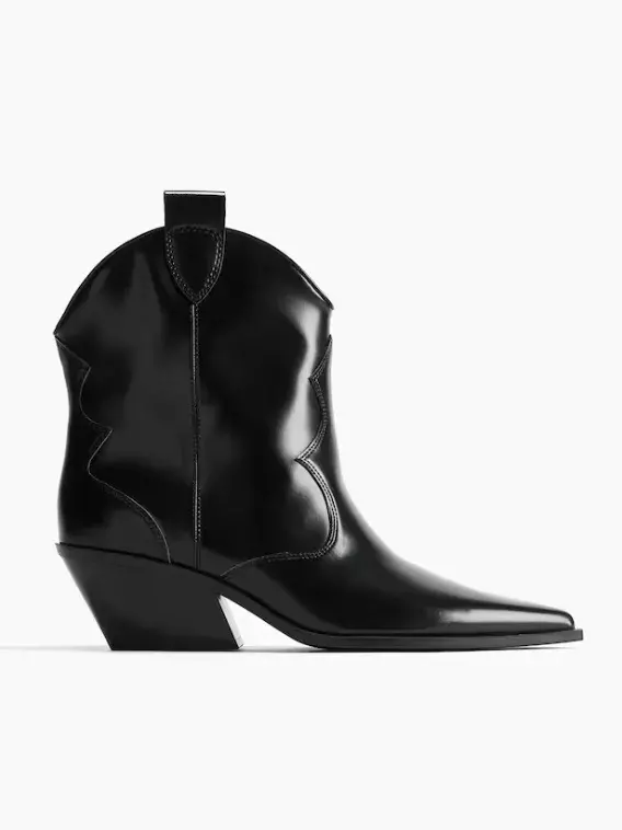 Kovbojské kozačky, H&M, 1 199 Kč