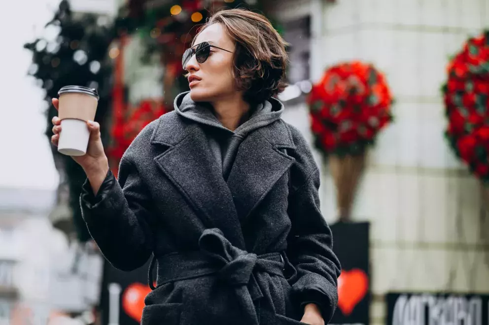 žena s účesem bob