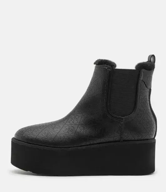 Kotníkové boty na platformě, Guess, 2 418 Kč