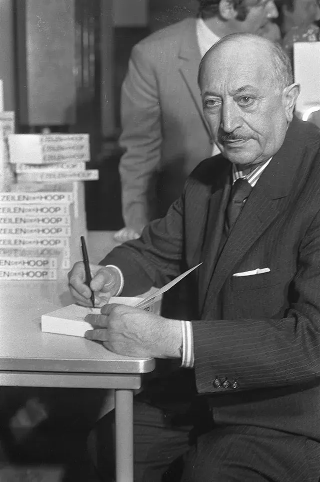 <p>Lovec nacistů Simon Weisenthal</p>
