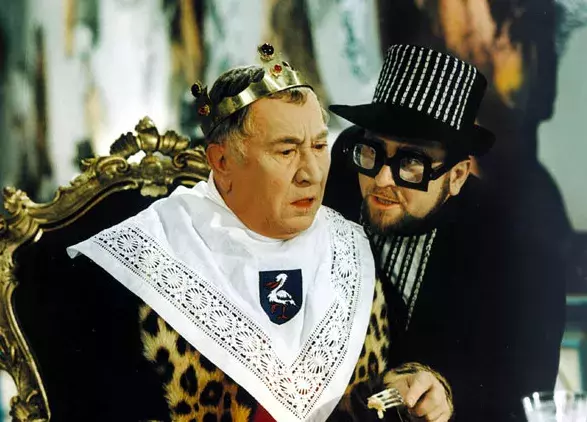 <p>Záběry z kultovní pohádky Šíleně smutná princezna</p>
