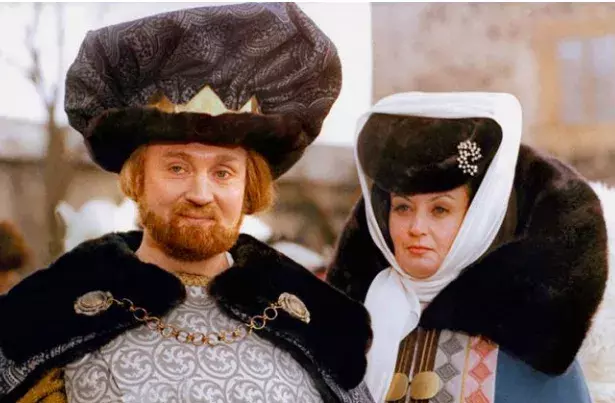 Tři oříšky pro Popelku