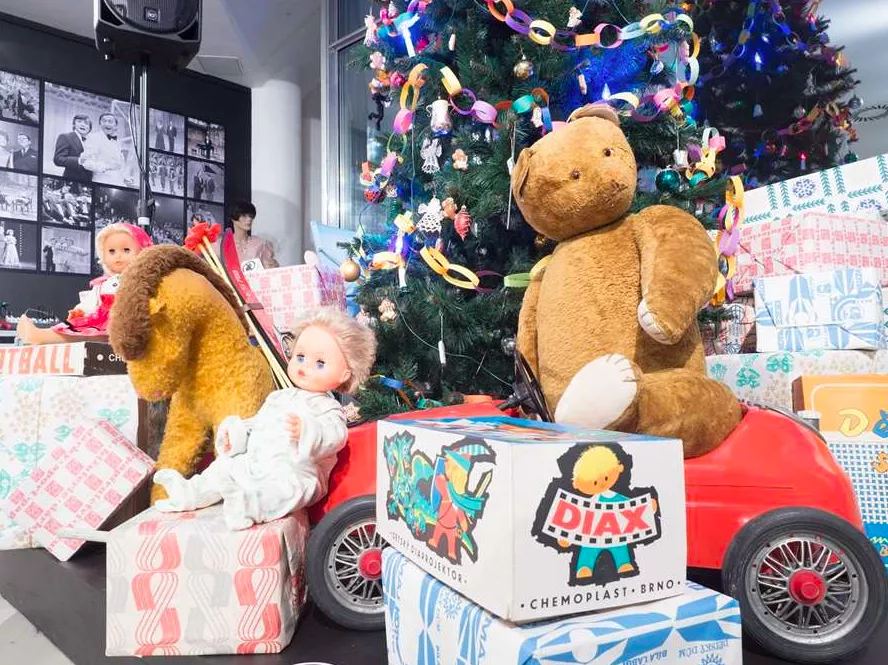 Retro dárky pod stromeček