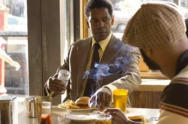Denzel Washington ve filmu Americký gangster