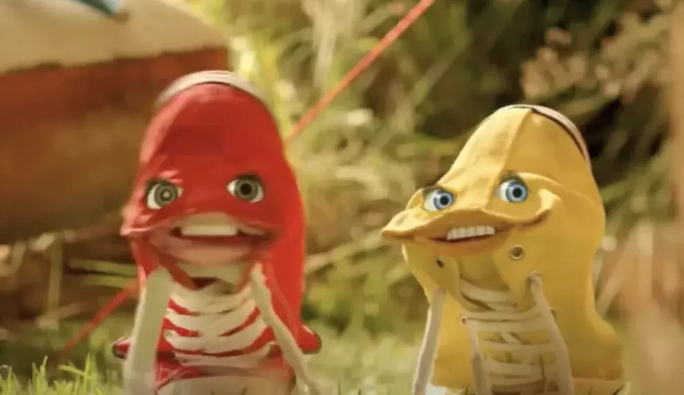 dialog žluté a červené kecky