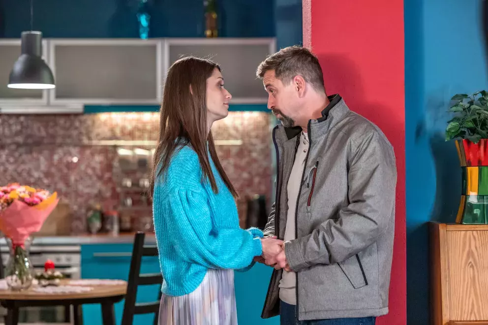 <p>Nekonečný seriál Ulice sleduje dramatické příběhy několika rodin žijících v sousedství</p>
