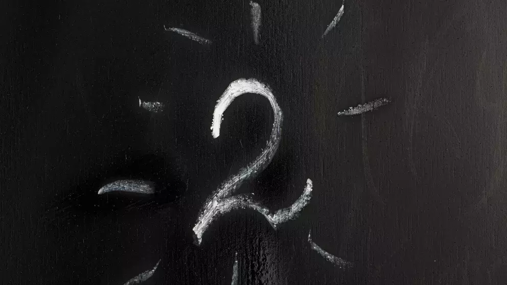 <p><strong>Osobní měsíční číslo 2</strong></p>

<p>Podle numerologické předpovědi na březen bude tento měsíc pro jedince s číslem 2 ve znamení vystupování z komfortní zóny, udržování emocionální rovnováhy a přijímání nových zkušeností. Možná budete mít příležitost pozitivně ovlivnit obchodní jednání či nějaké řešení s klienty. Snažte se častěji navštěvovat společenské akce spojené s prací, sebevědomě vyjadřujte své myšlenky a předveďte svůj talent, kdykoli se vám naskytne příležitost. Mohlo by to vést k zajímavým příležitostem a kariérnímu růstu.</p>

<p>V osobním životě, pokud jste ve vztahu, byste mohli s partnerem vést upřímný rozhovor, který vám umožní vyřešit případná přetrvávající nedorozumění. Zadaní jedinci by se měli vyvarovat přehnaného analyzování slov a činů a místo toho se zaměřit na užívání si přítomných okamžiků, aby posílili své pouto. Tento měsíc budete schopni vyrovnávat své emoce pomocí všímavosti, což vám pomůže snadno zvládat výzvy. </p>
